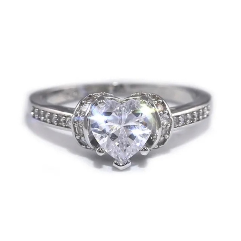HEART WHITE  PRINCESS CUT BRIDAL WEDDING RING